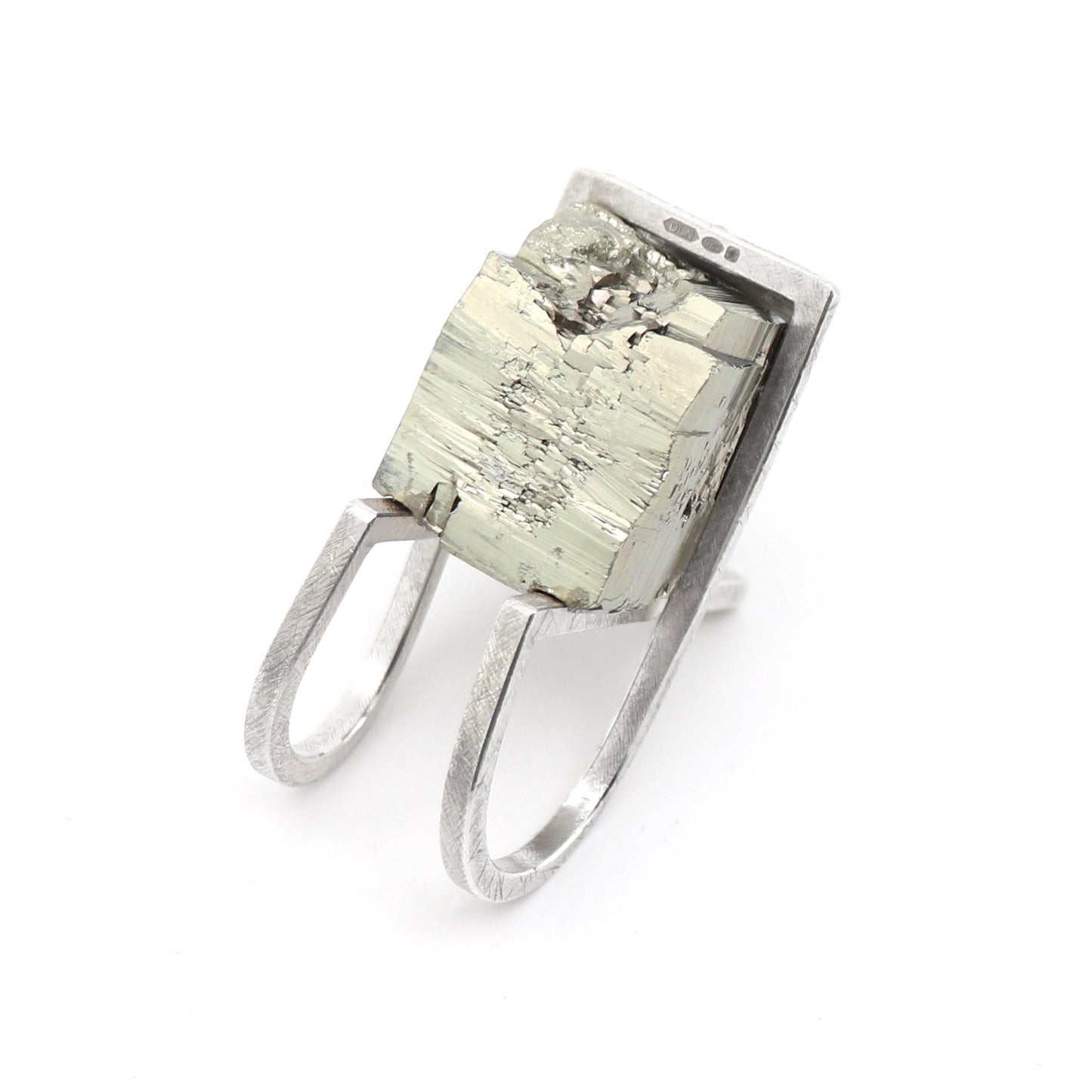 XXL Chariot Statement Cocktail Ring | silver & pyrite