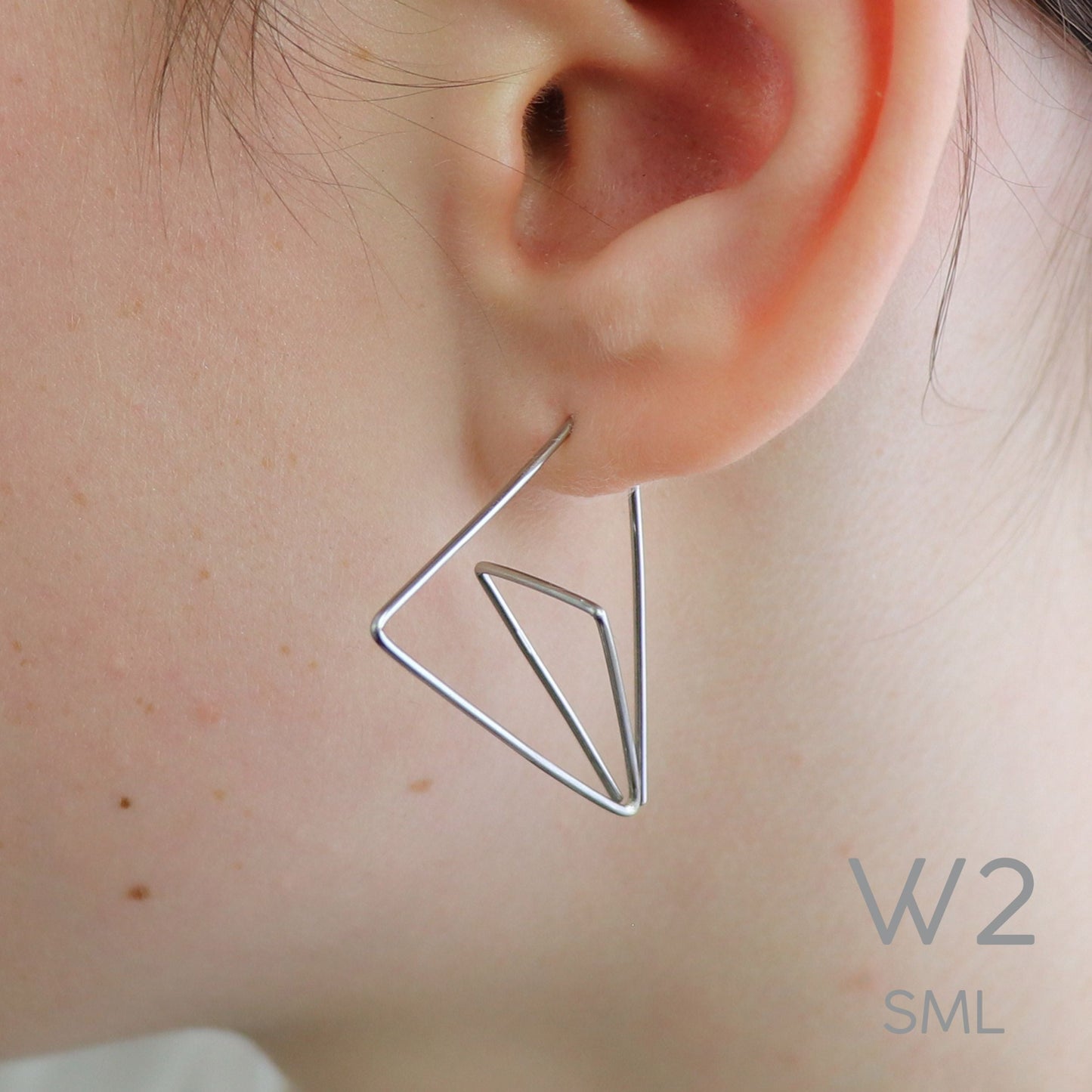 modelled steel earring triangle