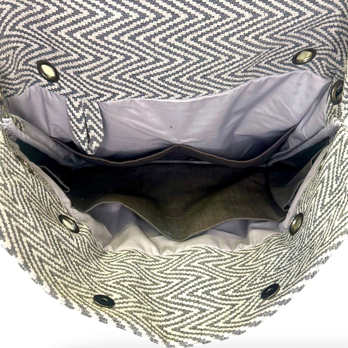 zigzag bag inside pockets organsation