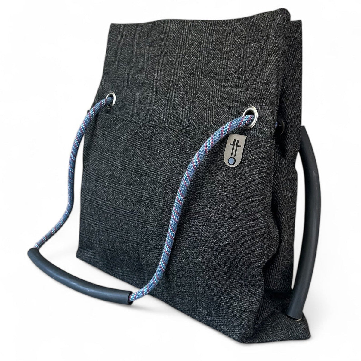 black twill ditto convertible bag with upcycled climbing rope