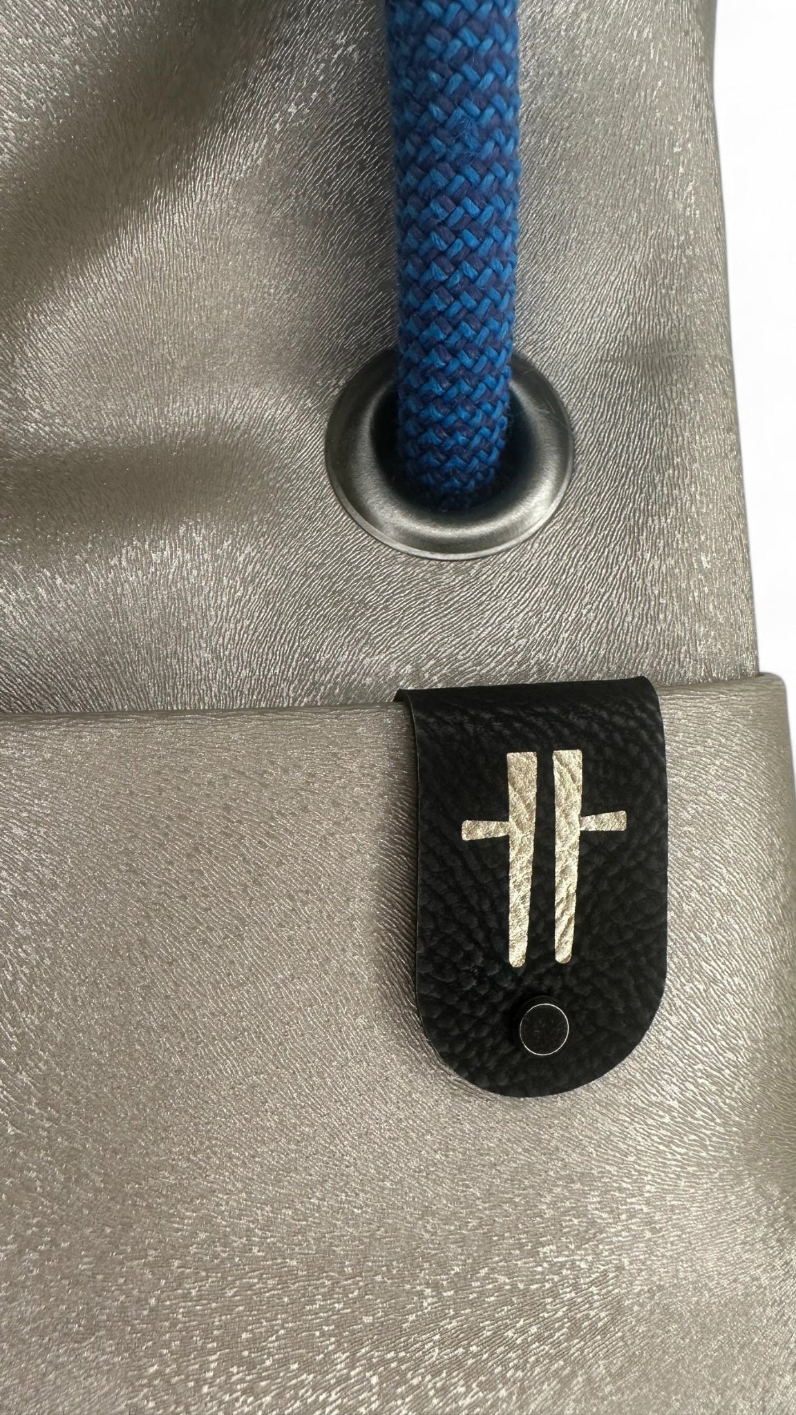 platinum bag logo