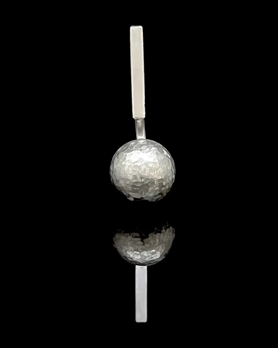 Spinning Boulder-Dash statement structural ring